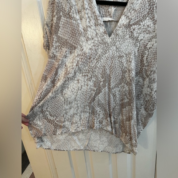 Karlie Snakeskin Print Top Gray / Large - Picture 2 of 8